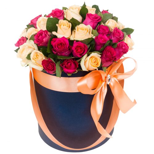 Цветы в шляпной коробке «Шанталь»